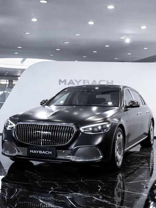 深圳龙华区佰创威企业管理咨询岚图汽车的售后服务让用户无忧出行，迈巴赫未来的豪华车趋势